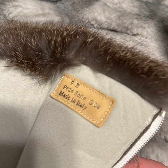 Coach rabbit fur boots from ITALY 🇮🇹 size 9 - Picture 9 of 9